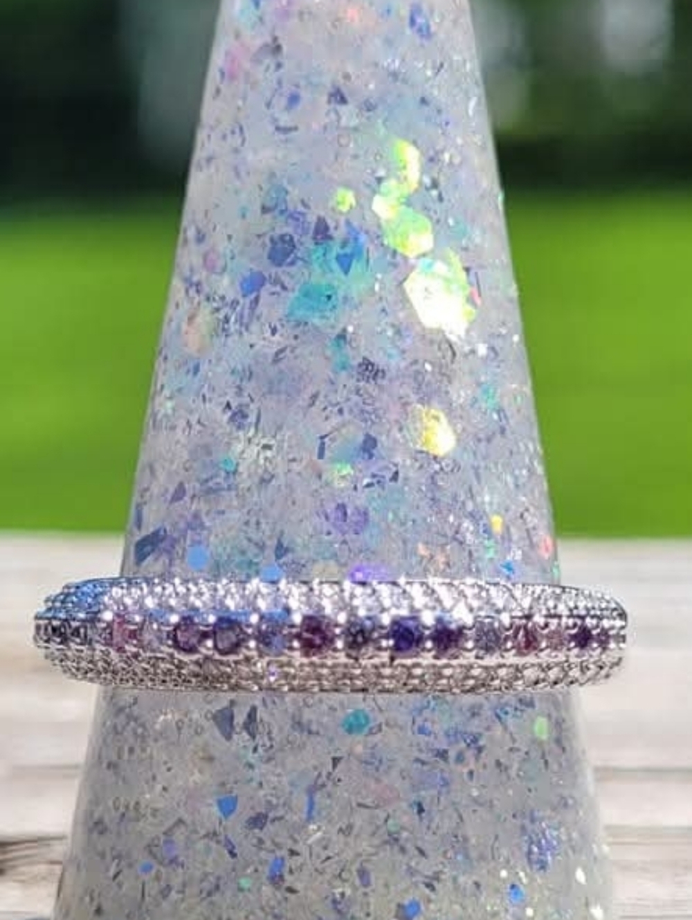 Dainty size 10 Bomb Party ring